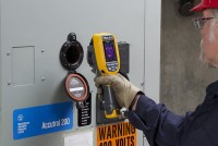   FLUKE-CV200